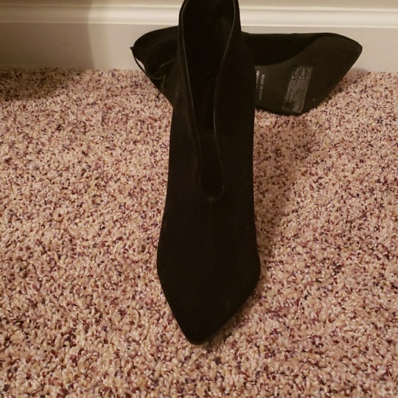 Velvet Booties - Picture 4 of 6